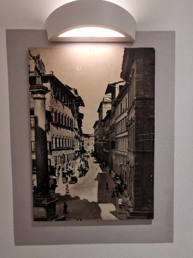 Appartamento Eva ฟลอเรนซ์ ภายนอก รูปภาพ